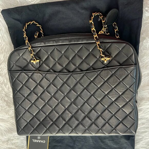 CHANEL Quilted Lambskin Messenger Shoulder Bag Black 24K Chain - Picture 2 of 14